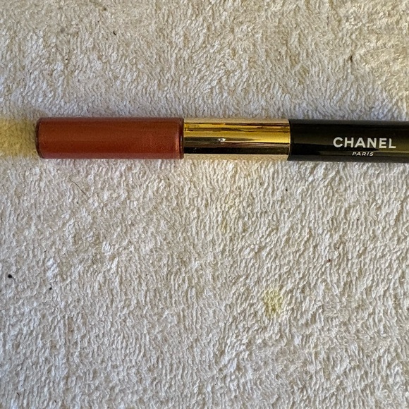 Chanel Le Rouge Duo Ultra Tenue Bright Rose - Picture 1 of 4